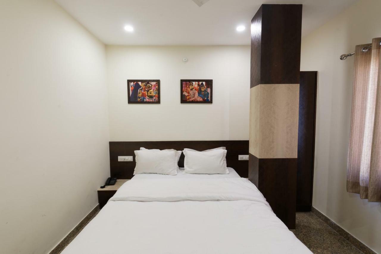 Vardan Villa Udaipur Exterior photo